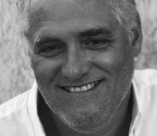 Poems by João Luís Barreto Guimarães